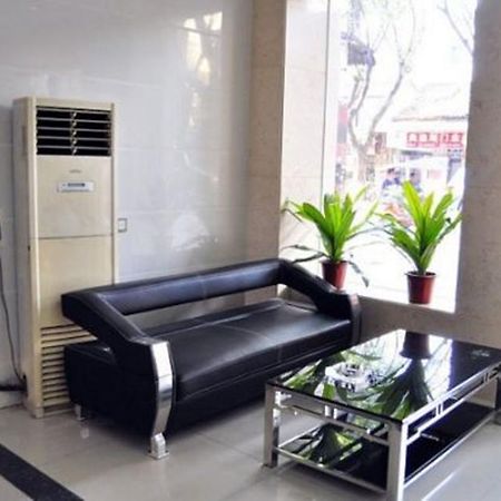 Aoqi Business Hotel กวางโจว ภายนอก รูปภาพ
